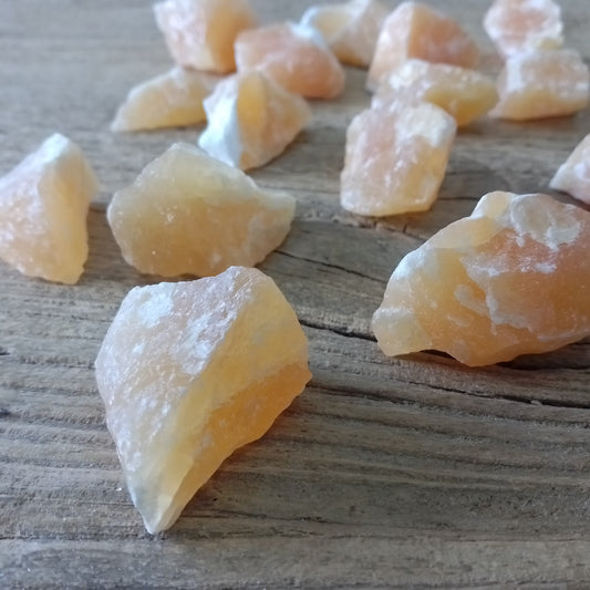 Orange calcite raw