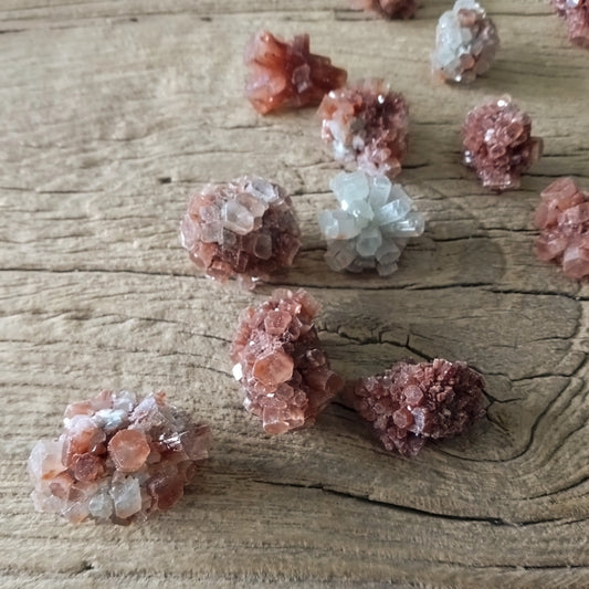 Aragonite sputniks