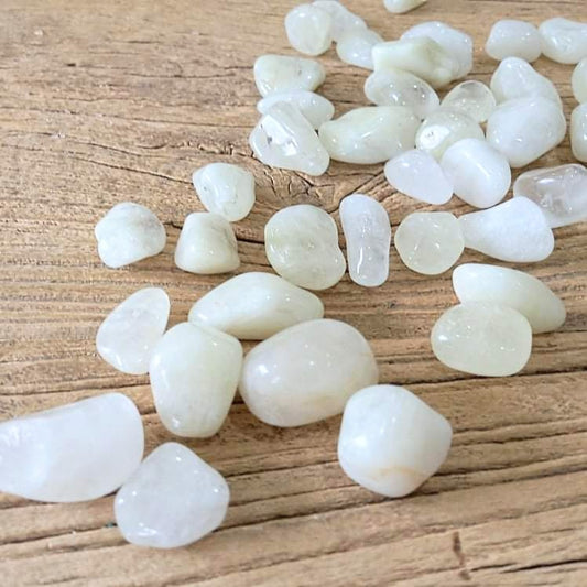 Sulphur quartz tumblestones