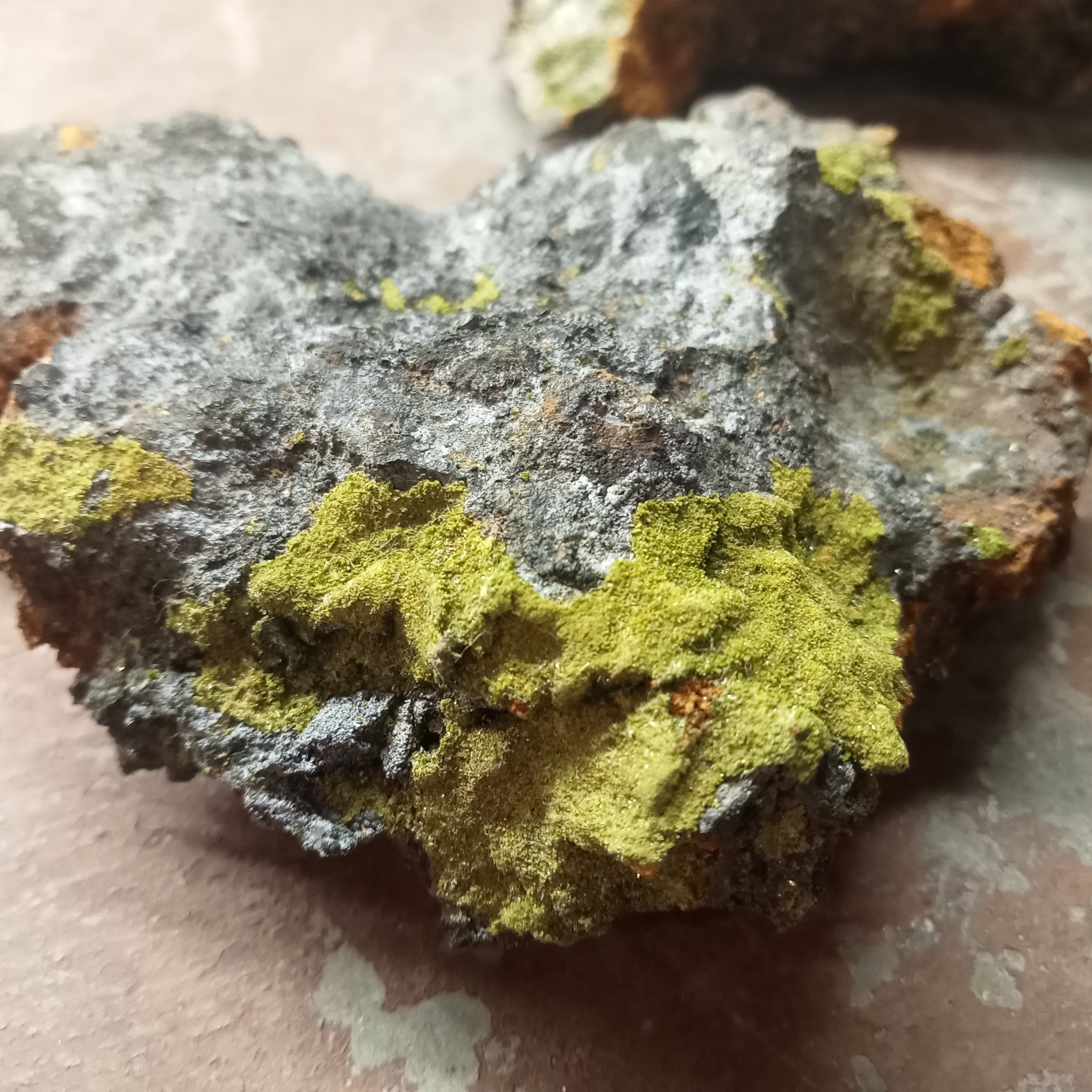 Pyromorphite clusters