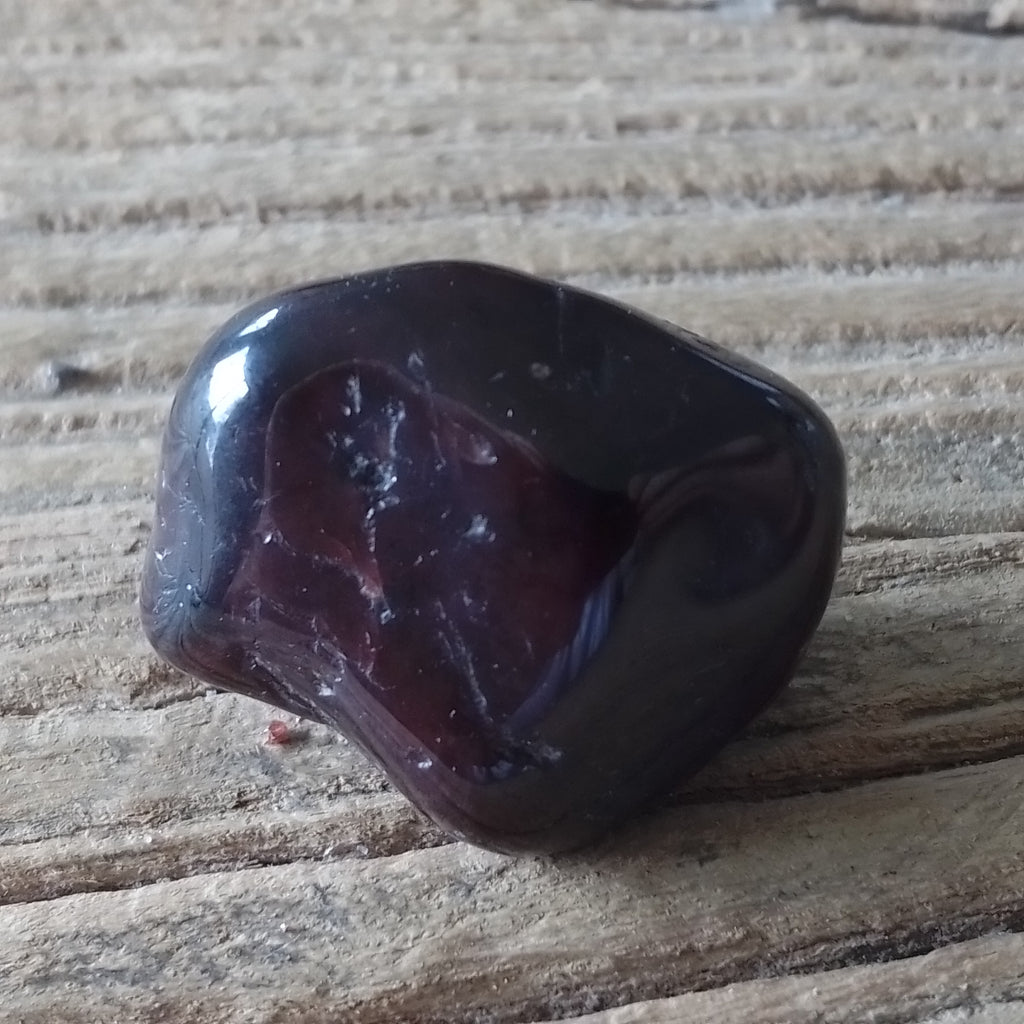 Garnet tumblestones