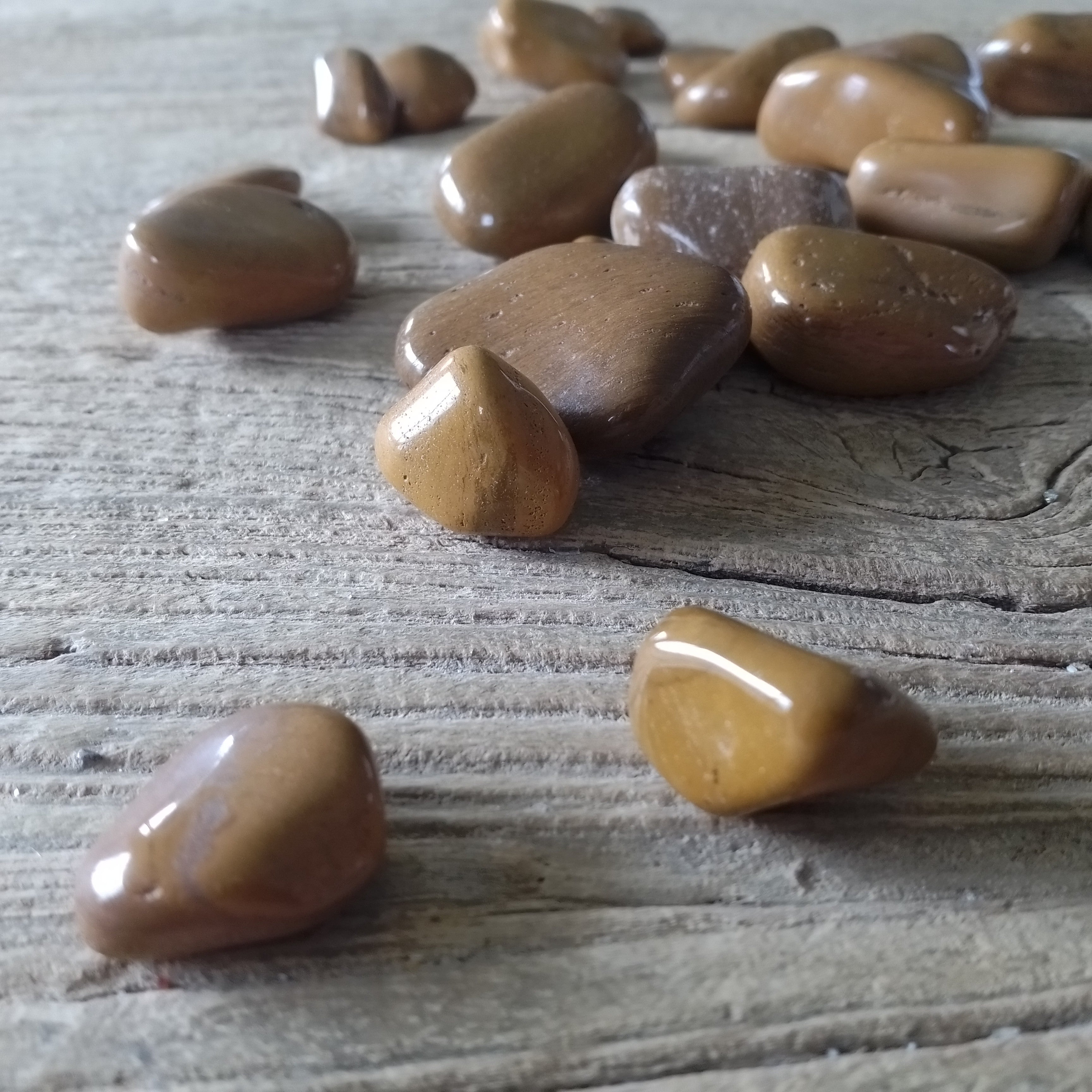 Yellow jasper tumblestones