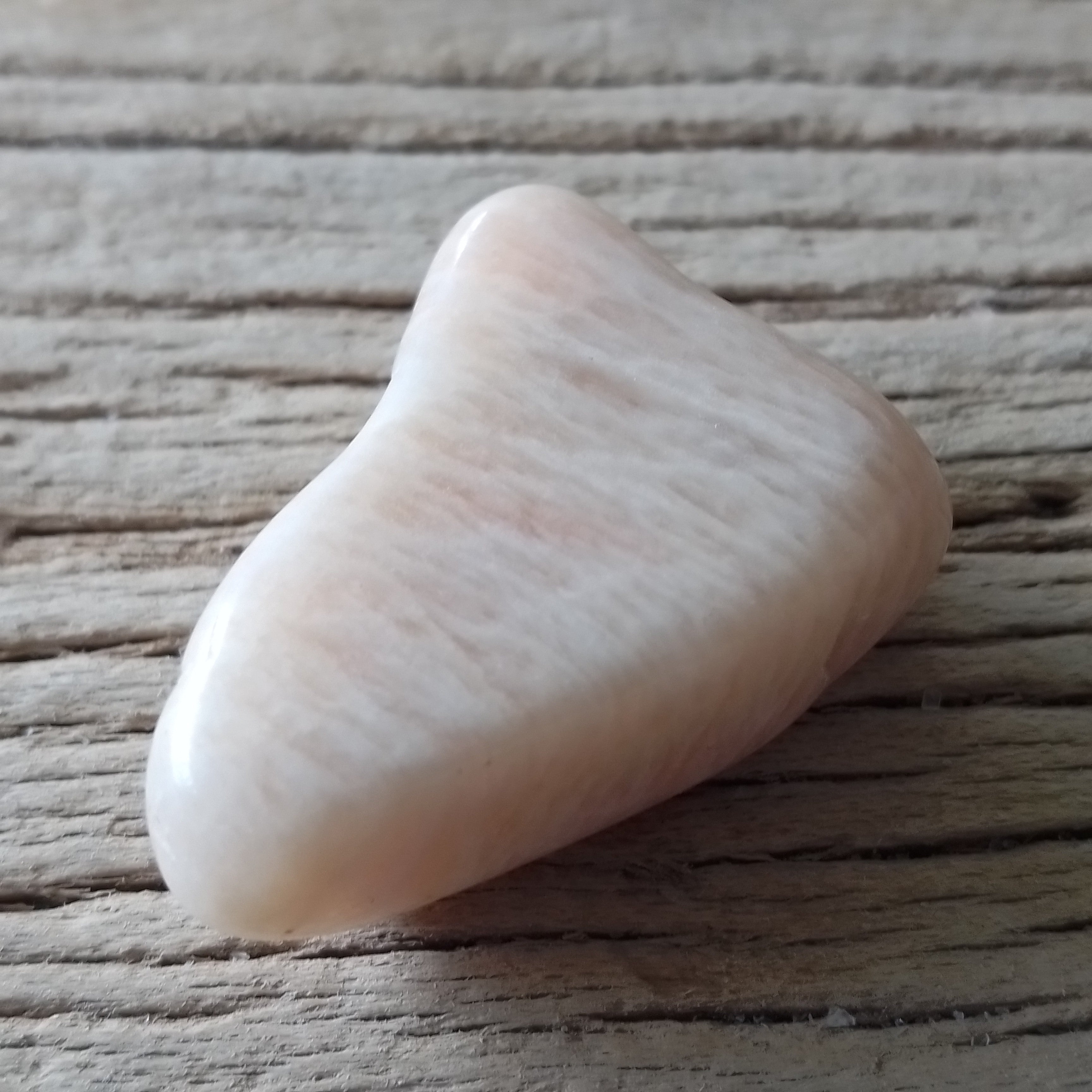 Peach moonstone tumblestones