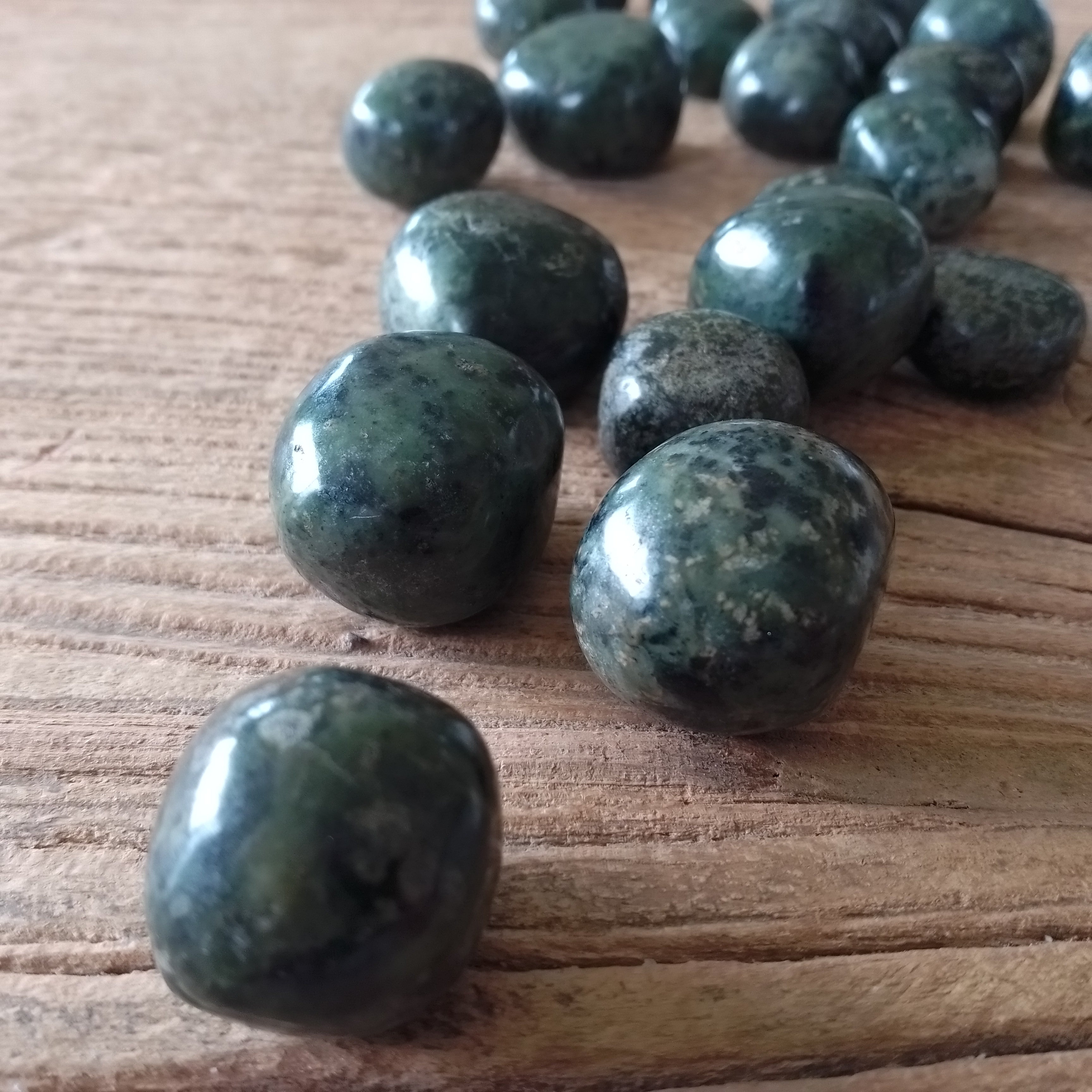 Nephrite jade tumblestones
