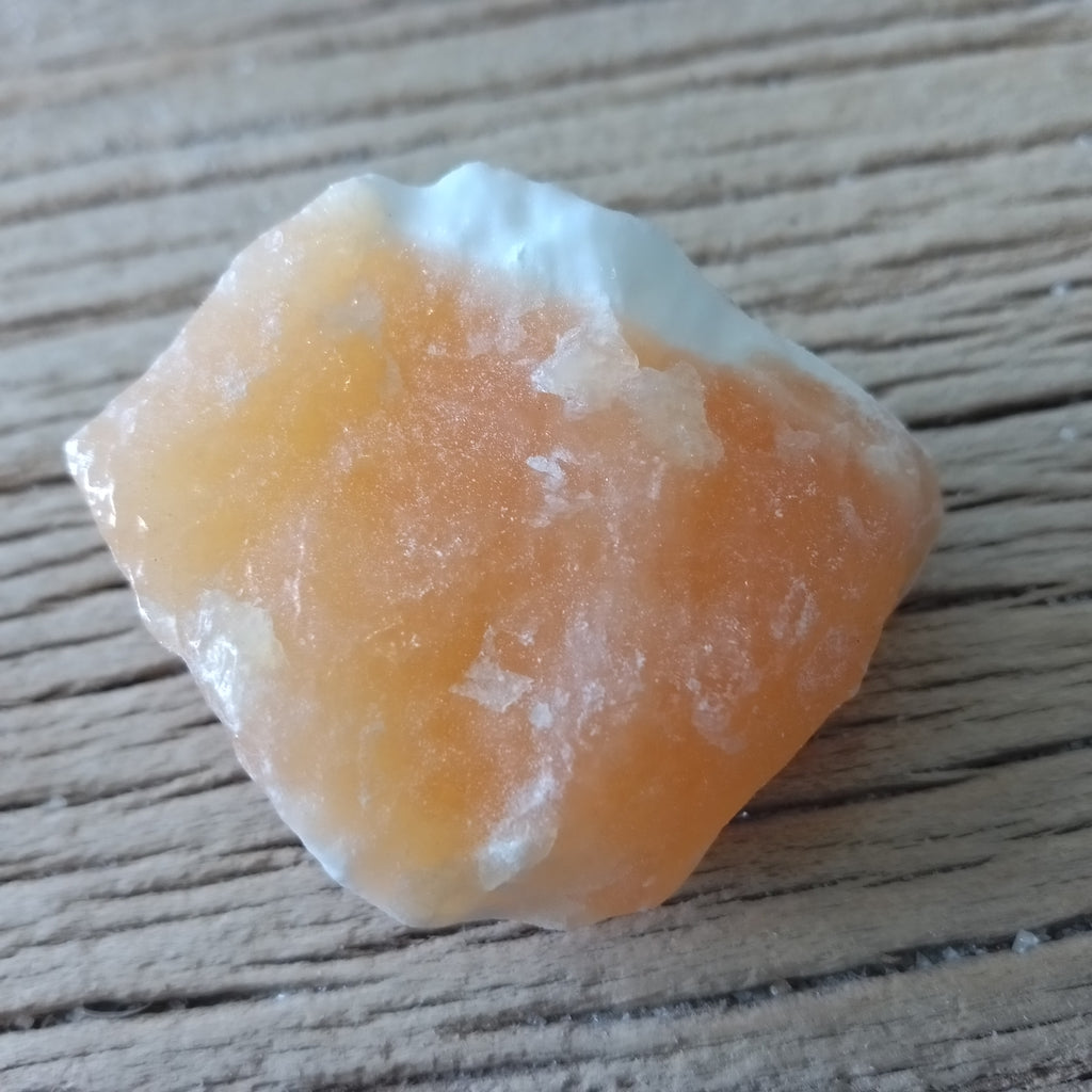 Orange calcite raw