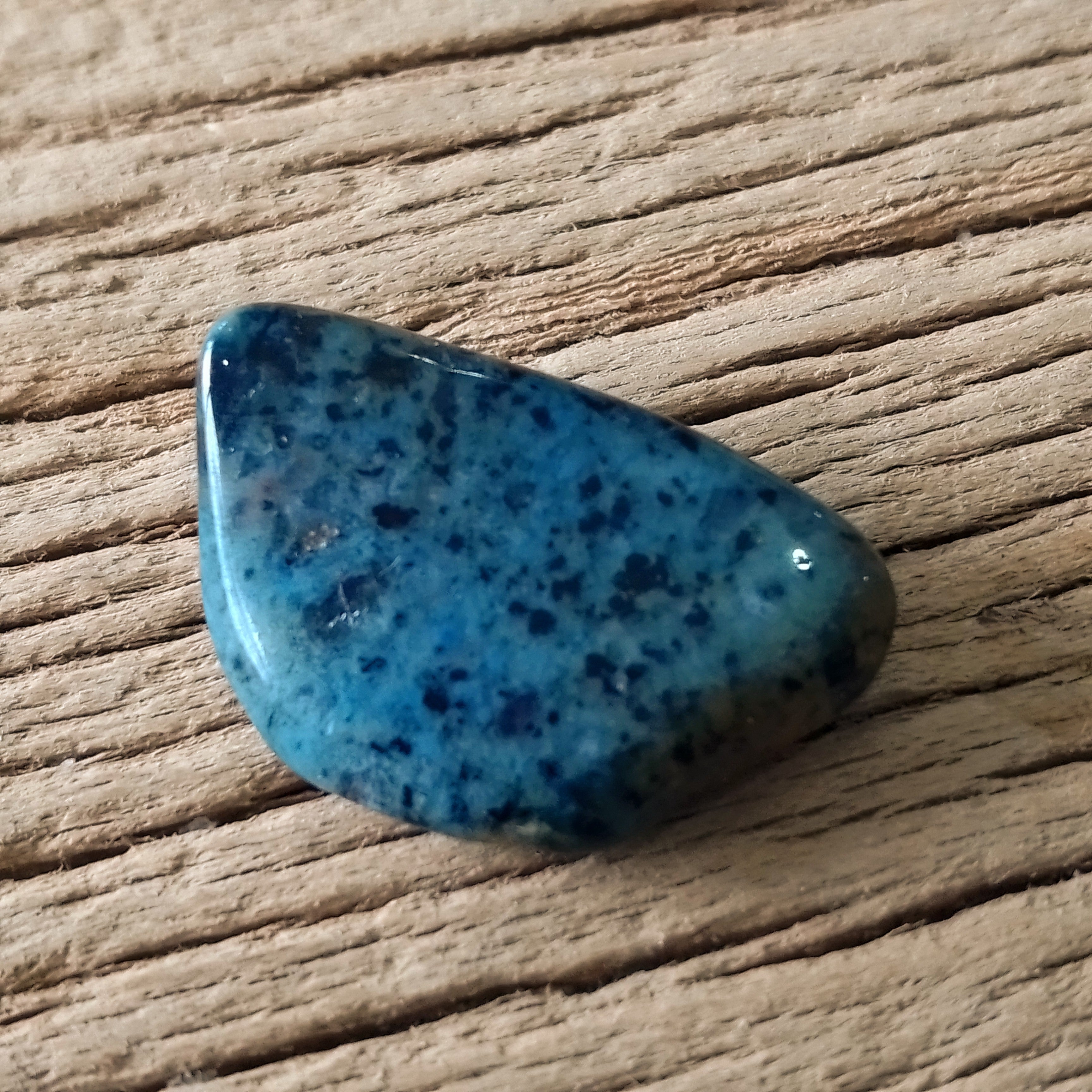 Dumortierite tumblestones