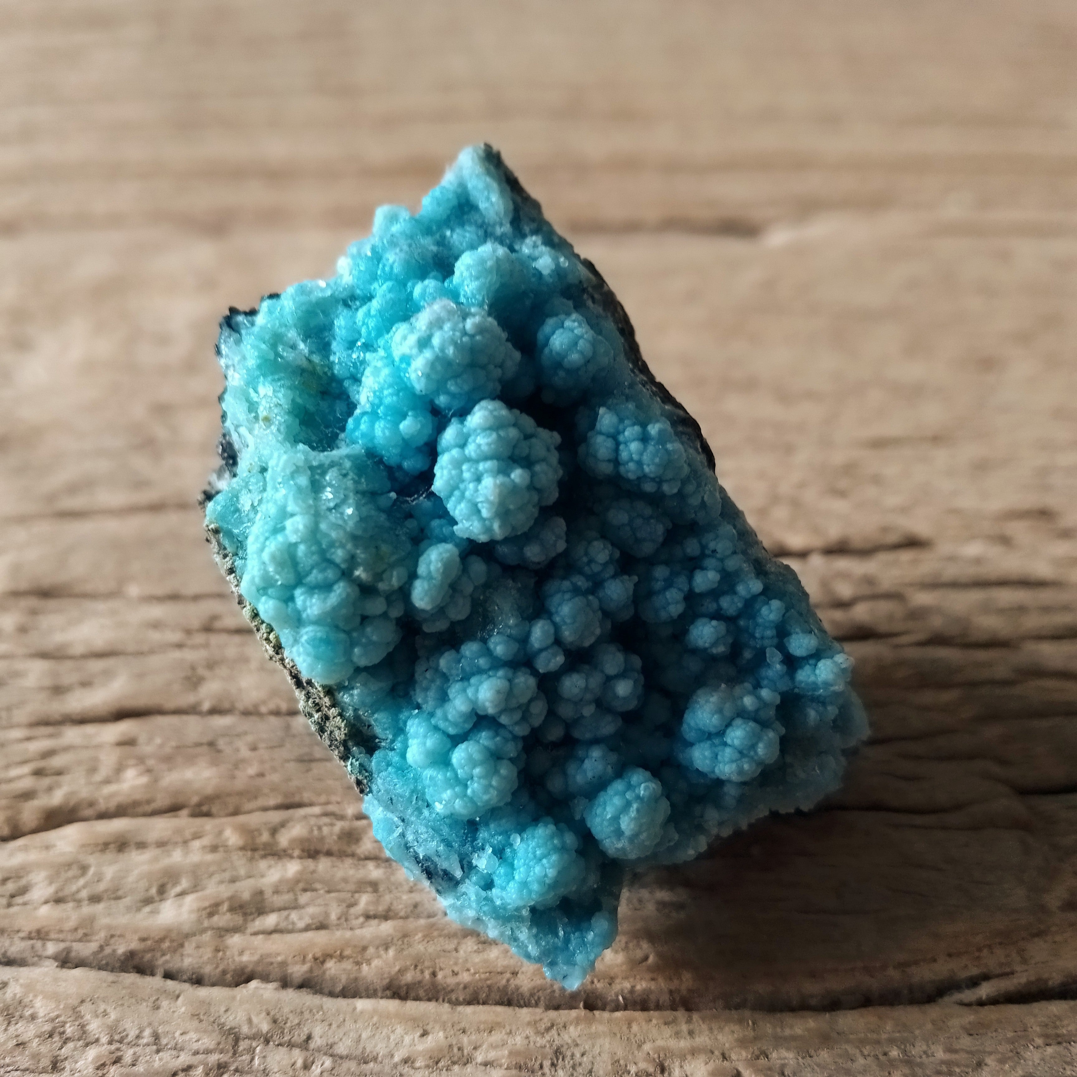 Blue gibbsite specimen