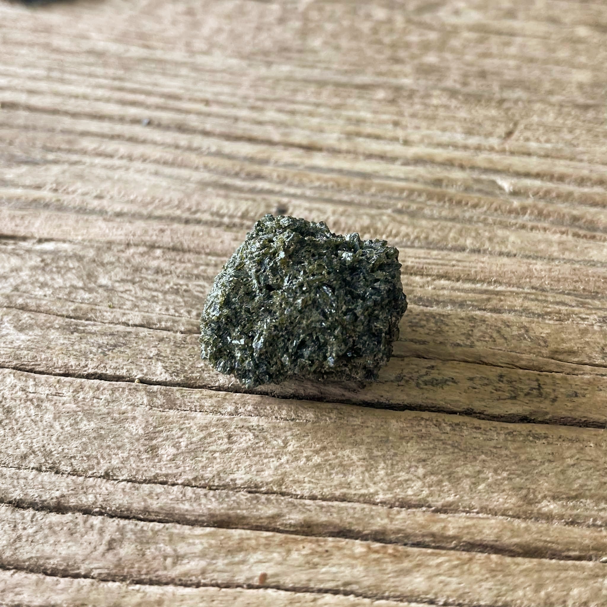 Epidote raw